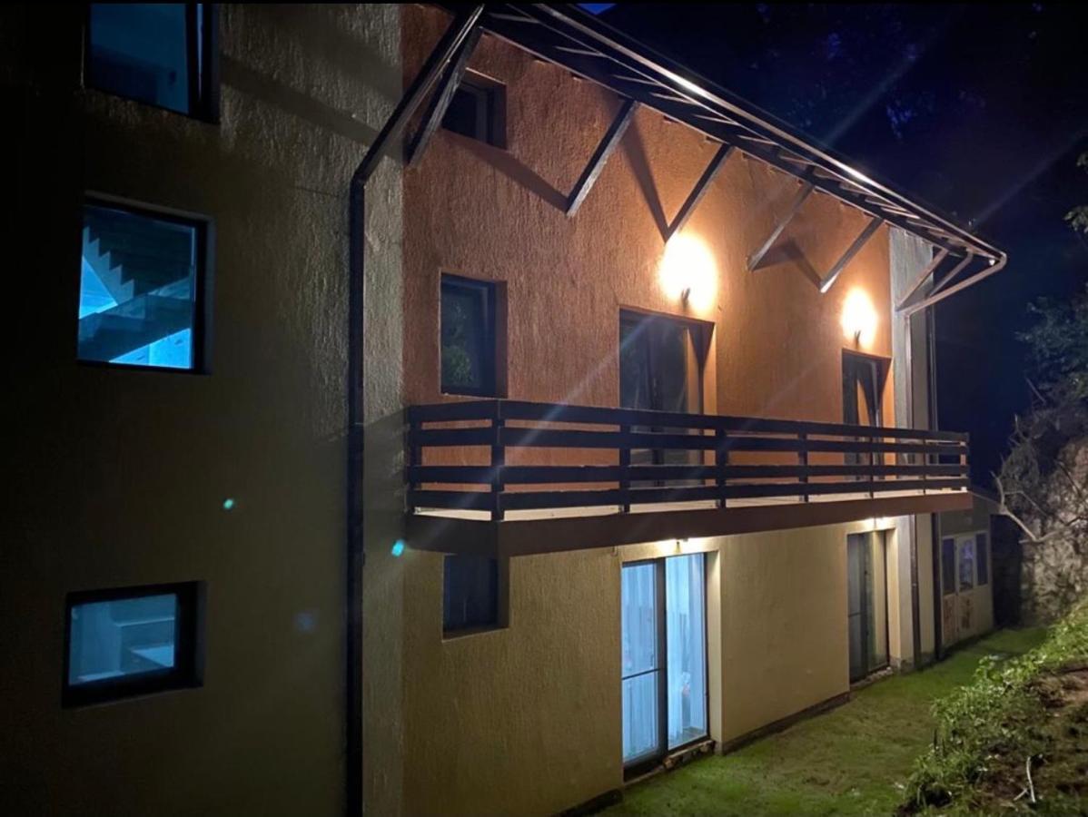 Pensiunea Lui Calin Ocnele Mari Esterno foto